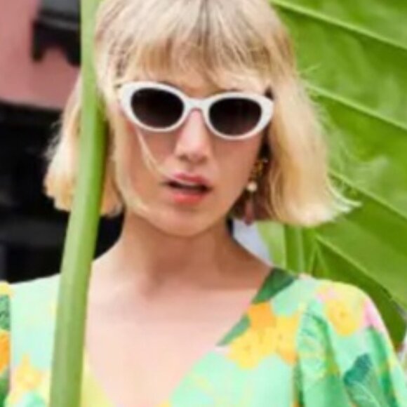 Kate Spade CRYSTAL/S 0807 9O Sunglasses Black Cat Eye Frame, Grey Lenses - Picture 2 of 11